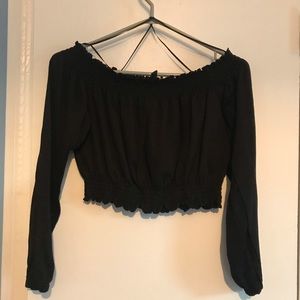 🌸 Black Off the Shoulder Top